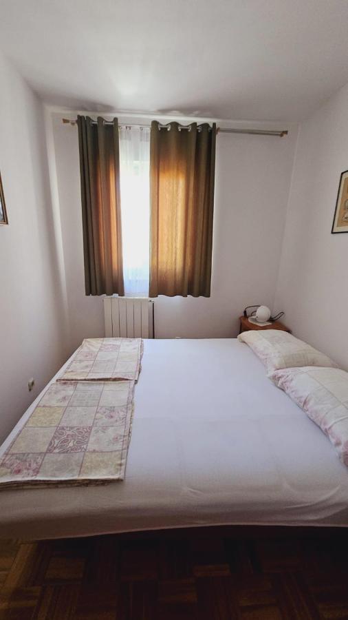 Apartment House Berry Primosten Bagian luar foto