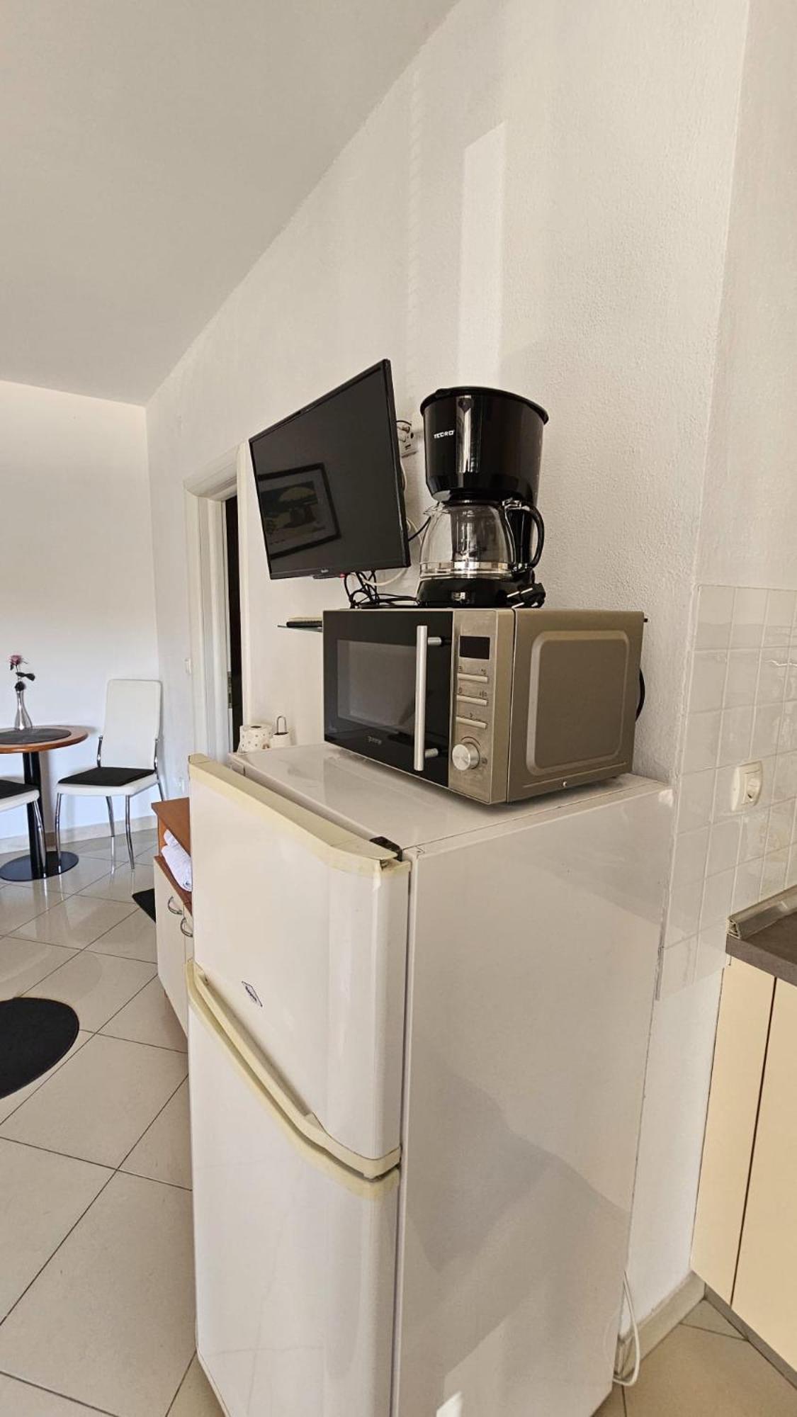 Apartment House Berry Primosten Bagian luar foto