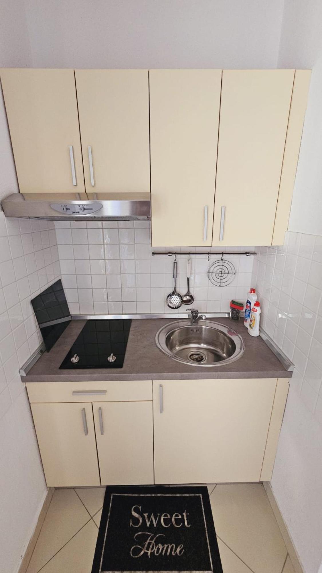 Apartment House Berry Primosten Bagian luar foto