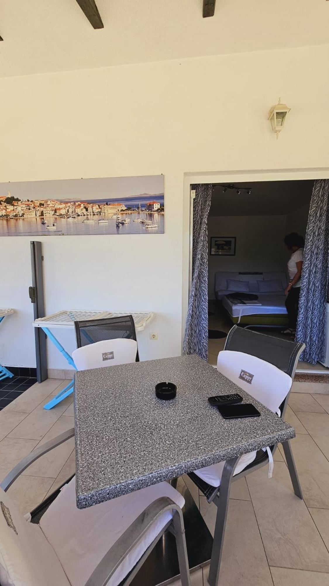 Apartment House Berry Primosten Bagian luar foto
