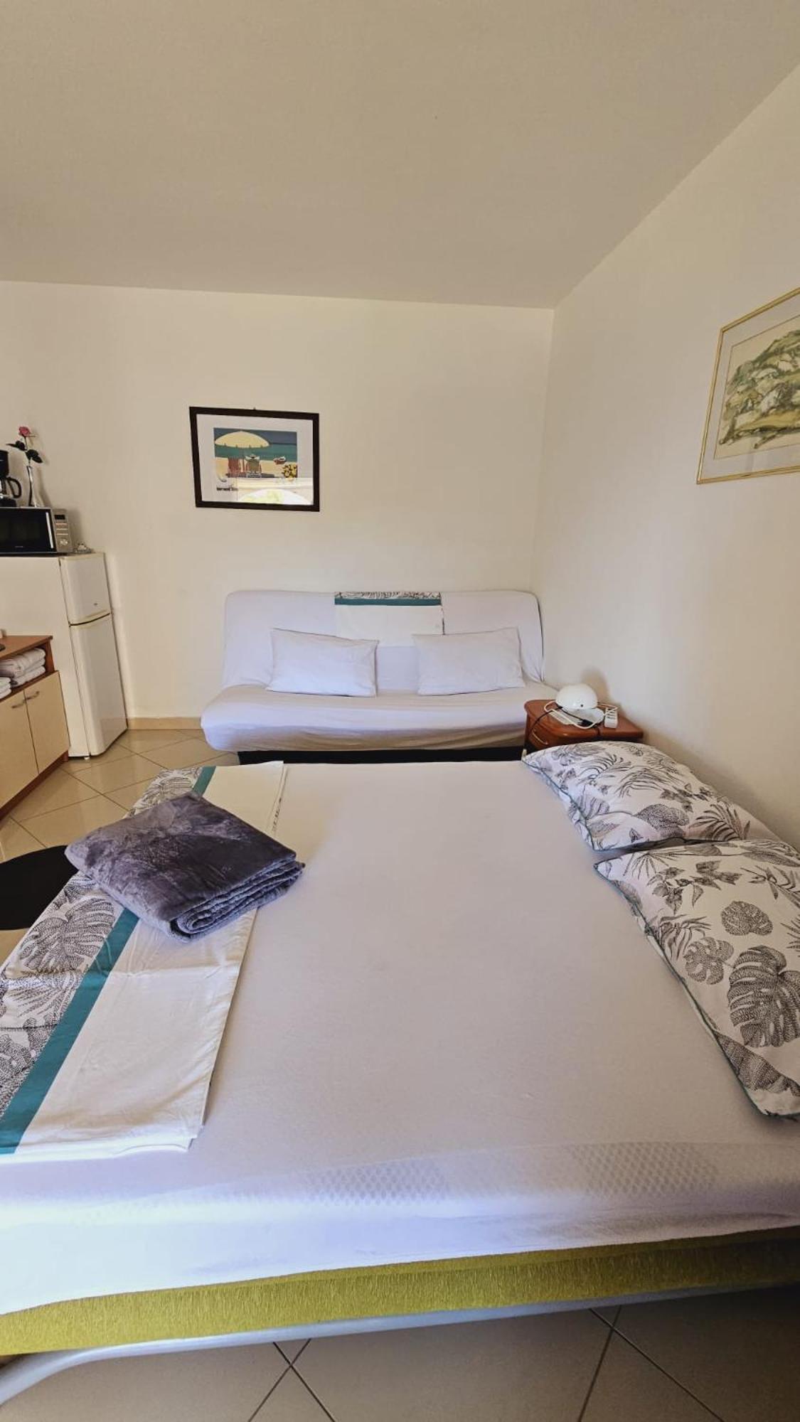 Apartment House Berry Primosten Bagian luar foto
