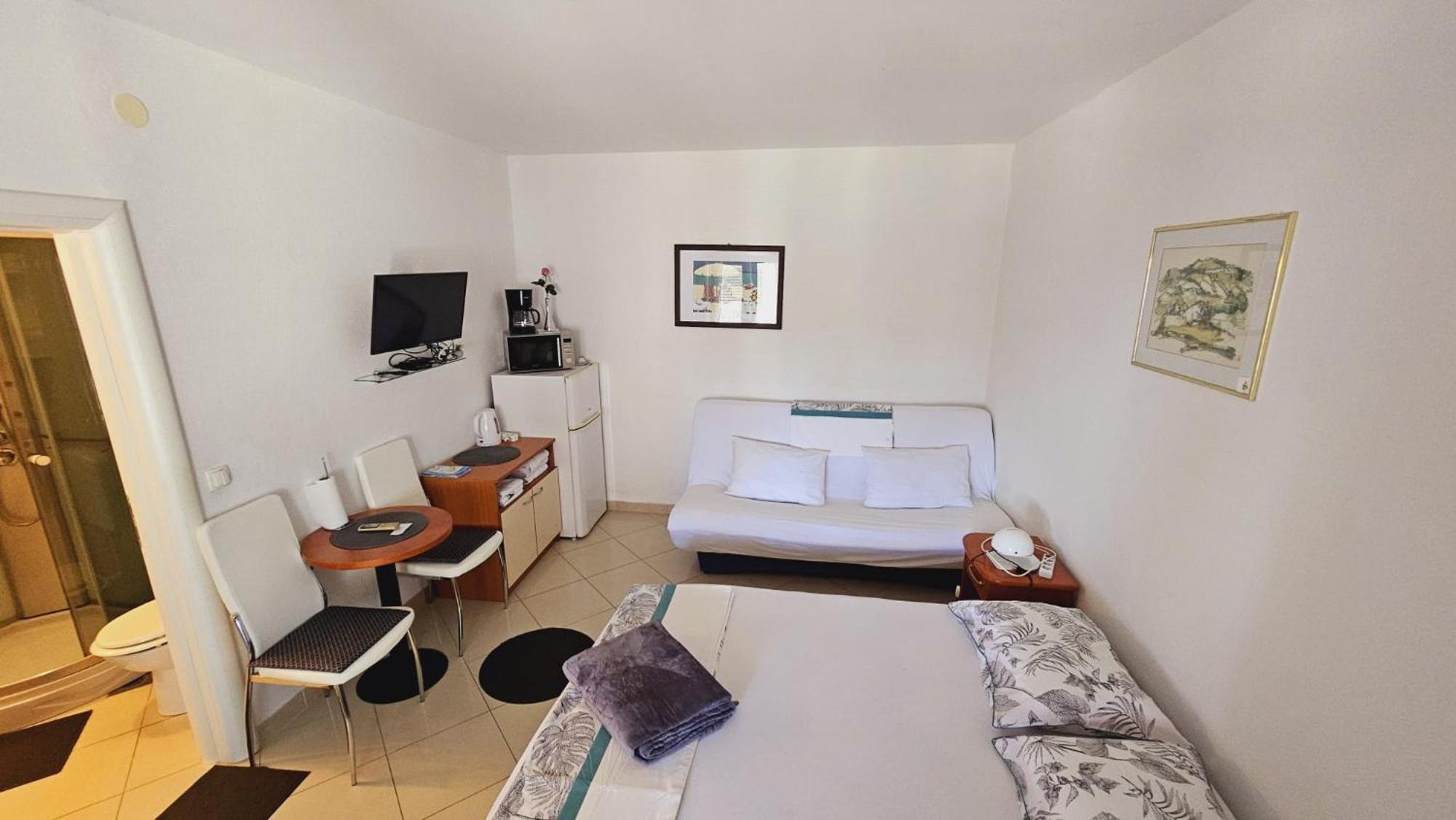 Apartment House Berry Primosten Bagian luar foto