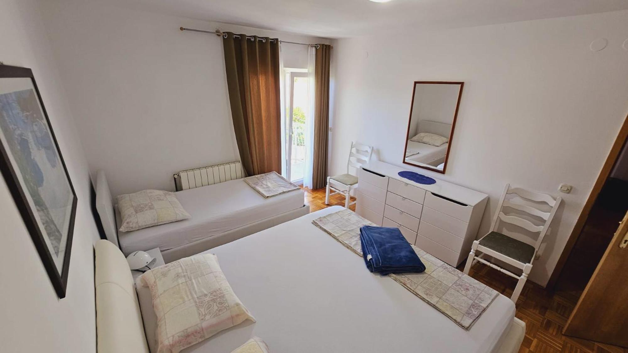 Apartment House Berry Primosten Bagian luar foto