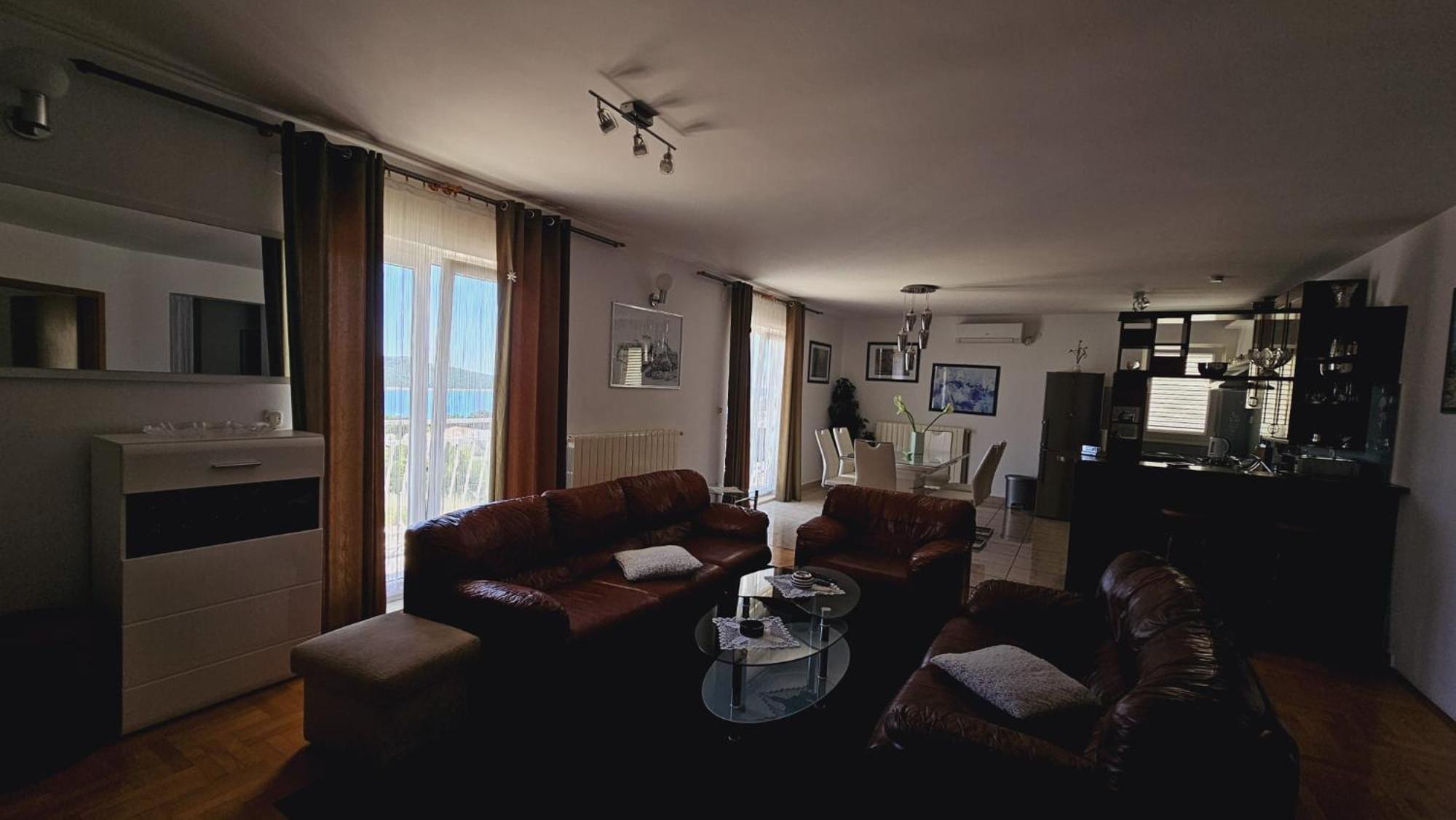 Apartment House Berry Primosten Bagian luar foto