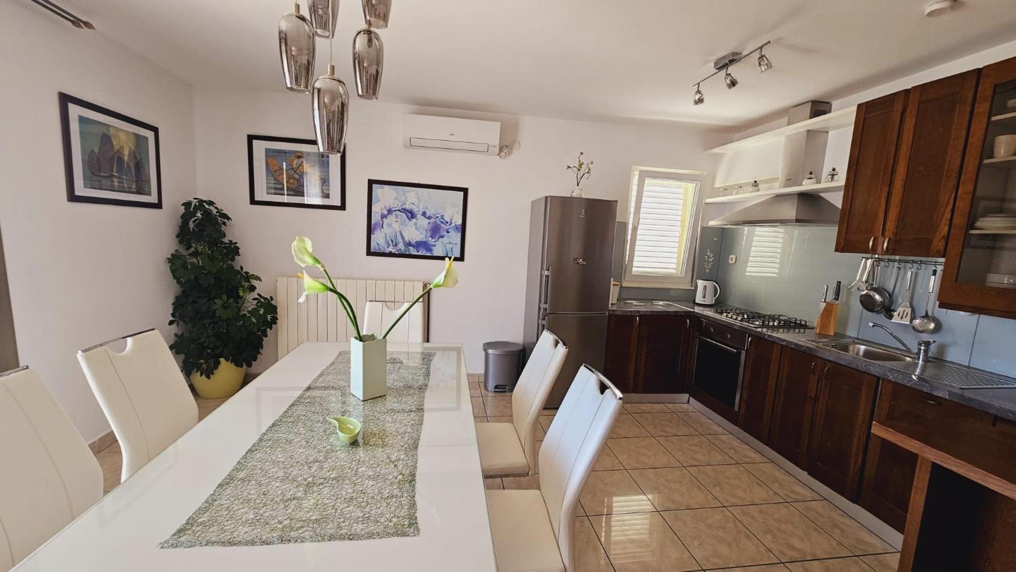 Apartment House Berry Primosten Bagian luar foto
