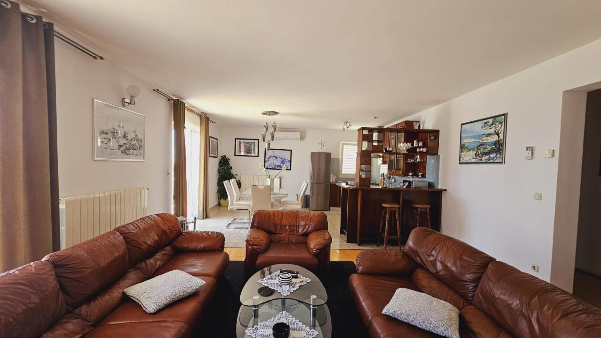 Apartment House Berry Primosten Bagian luar foto