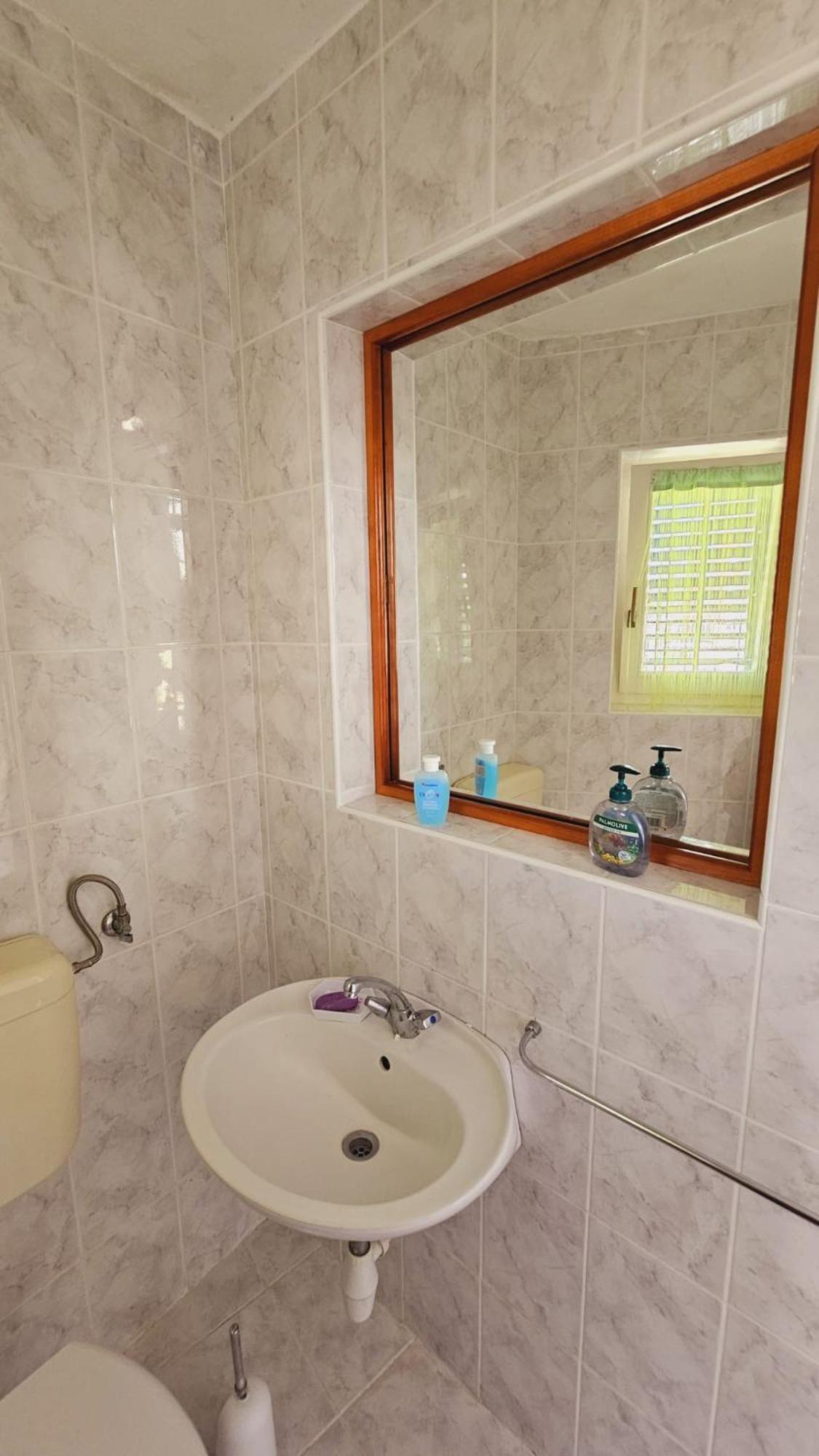 Apartment House Berry Primosten Bagian luar foto